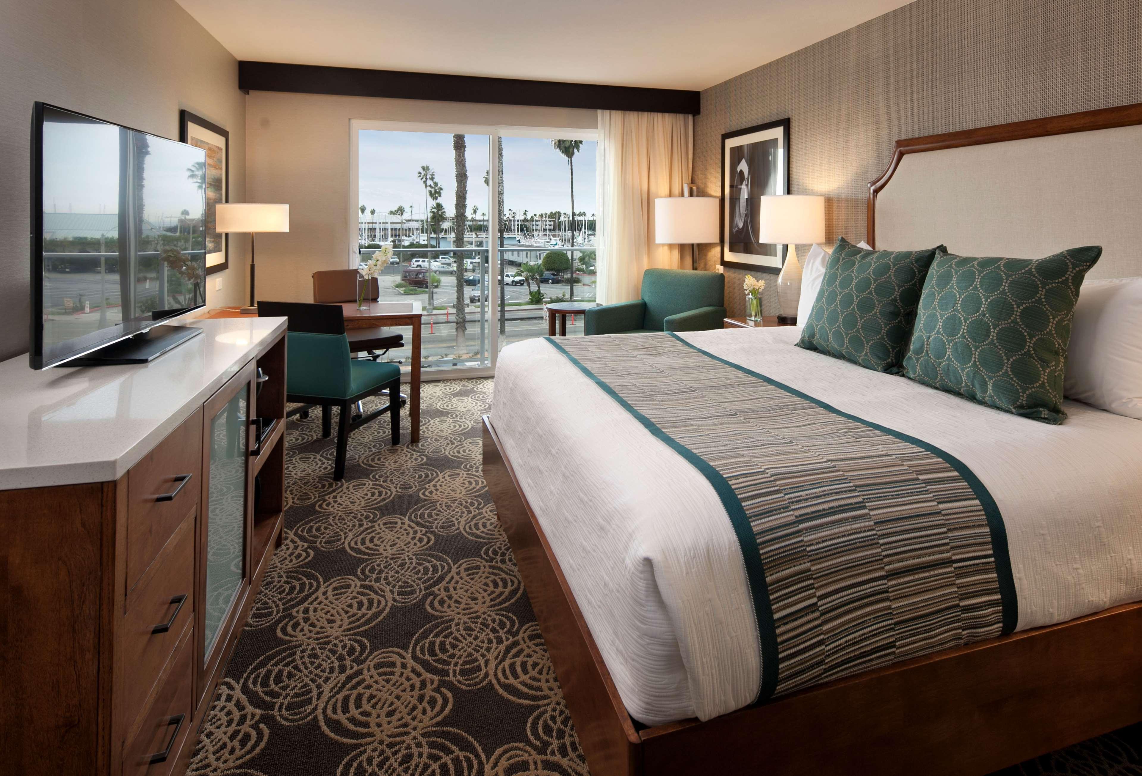 Hotel Hotel, Tapestry Collection By Hilton